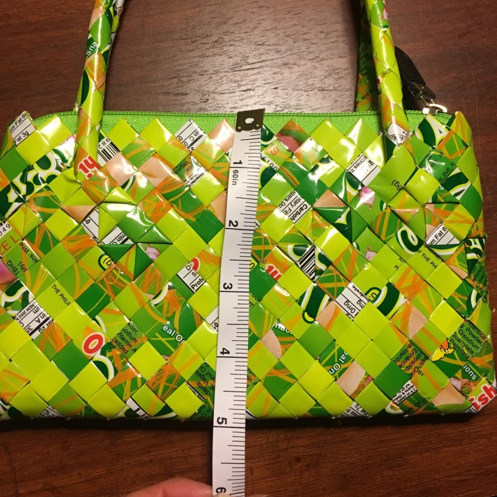 Adorable Mini Candy Wrapper Purse - image 4